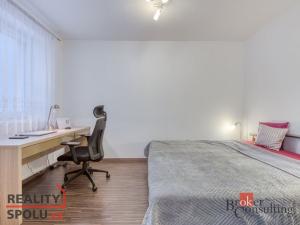 Pronájem bytu 2+kk, Praha, 49 m2