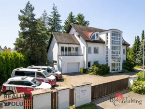 Prodej rodinného domu, Průhonice, U Křížku, 447 m2