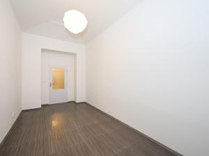 Pronájem bytu 3+1, Praha - Smíchov, Kroftova, 84 m2