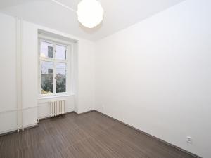 Pronájem bytu 3+1, Praha - Smíchov, Kroftova, 84 m2