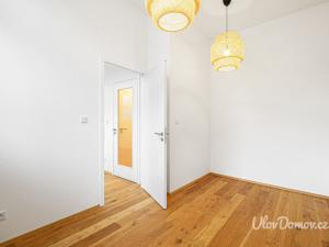 Prodej bytu 2+kk, Praha - Vinohrady, Perucká, 36 m2