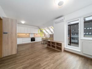 Pronájem bytu 3+kk, Praha - Kbely, Herlíkovická, 77 m2