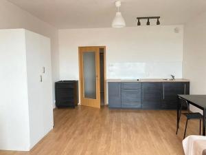 Pronájem bytu 1+kk, Praha - Zličín, Sazovická, 40 m2