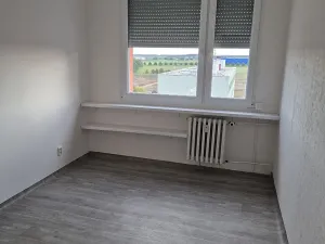 Pronájem bytu 2+kk, Kladno, Na růžovém poli, 40 m2