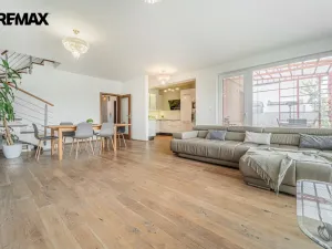 Prodej rodinného domu, Praha - Cholupice, Lhenická, 152 m2