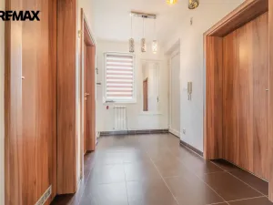 Prodej rodinného domu, Praha - Cholupice, Lhenická, 152 m2