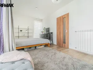 Prodej rodinného domu, Praha - Cholupice, Lhenická, 152 m2