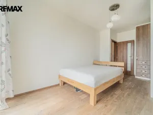 Prodej rodinného domu, Praha - Cholupice, Lhenická, 152 m2