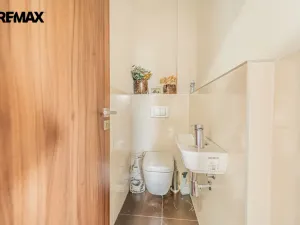 Prodej rodinného domu, Praha - Cholupice, Lhenická, 152 m2