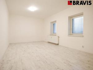 Pronájem bytu 1+kk, Brno - Trnitá, Křenová, 27 m2