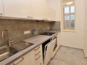 Pronájem bytu 2+kk, Praha - Vinohrady, Rumunská, 60 m2