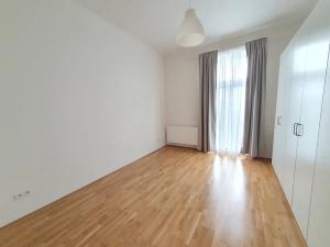 Pronájem bytu 2+kk, Praha - Žižkov, Bořivojova, 48 m2