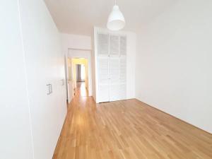 Pronájem bytu 2+kk, Praha - Žižkov, Bořivojova, 48 m2