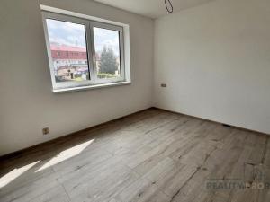 Prodej bytu 2+kk, Hrádek, 65 m2