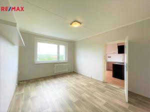 Pronájem bytu 1+1, Karlovy Vary - Drahovice, Úvalská, 39 m2