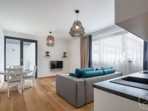 Pronájem bytu 2+kk, Praha - Holešovice, Dělnická, 60 m2