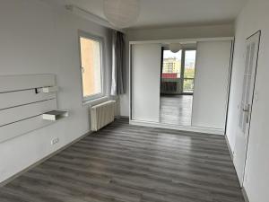 Pronájem bytu 4+kk, Praha - Kobylisy, Kaňkovského, 100 m2