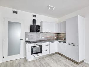 Pronájem bytu 2+kk, Praha - Michle, U plynárny, 49 m2