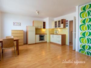 Pronájem bytu 1+kk, Praha - Letňany, Bohumínská, 40 m2