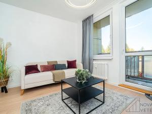 Prodej bytu 4+kk, Praha - Troja, Lešenská, 74 m2