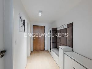 Pronájem bytu 3+kk, Praha - Hrdlořezy, V třešňovce, 87 m2