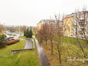 Pronájem bytu 2+kk, Praha - Prosek, Kytlická, 45 m2