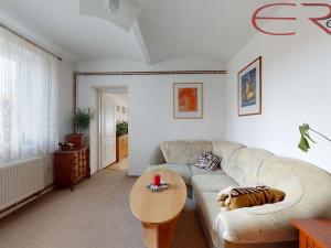 Prodej rodinného domu, Černá u Bohdanče, 170 m2