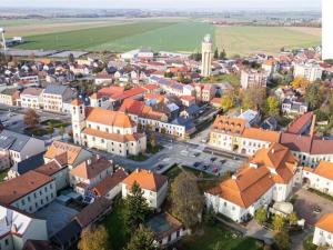 Prodej rodinného domu, Chrast, Náměstí, 200 m2