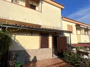 Prodej vily, Scalea, Itálie, 90 m2