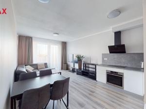 Pronájem bytu 2+kk, Praha - Hloubětín, Lehovecká, 53 m2