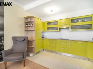 Prodej bytu 4+kk, Karlovy Vary, Libušina, 171 m2