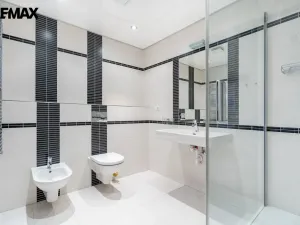 Prodej bytu 4+kk, Karlovy Vary, Libušina, 171 m2