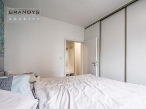 Prodej bytu 3+kk, Praha - Horní Měcholupy, Padovská, 101 m2