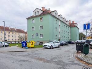 Prodej bytu 2+kk, Třeboň - Třeboň II, Táboritská, 53 m2