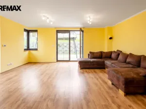 Prodej rodinného domu, Jenišov - Pod Rohem, K Rohu, 205 m2