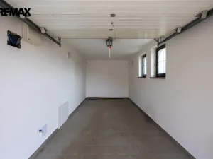 Prodej rodinného domu, Jenišov - Pod Rohem, K Rohu, 205 m2