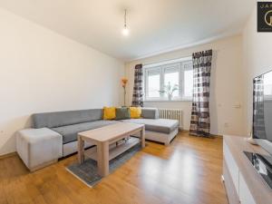 Pronájem bytu 2+kk, Kladno - Kročehlavy, Jaroslava Foglara, 54 m2