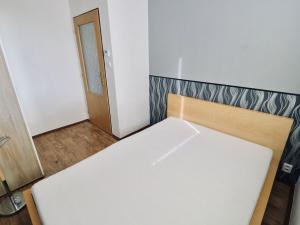 Pronájem bytu 2+kk, Praha - Chodov, Bachova, 39 m2