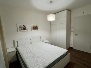 Pronájem bytu 2+kk, Praha - Libeň, Vojenova, 51 m2