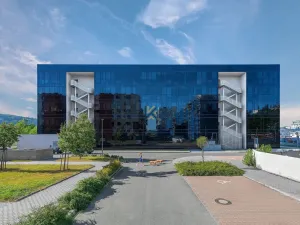 Pronájem kanceláře, Praha - Modřany, Mezi vodami, 744 m2