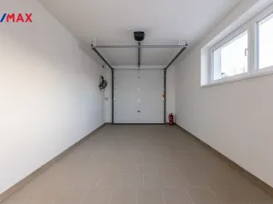 Prodej rodinného domu, Jenišov, 178 m2