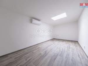 Pronájem bytu 4+kk, Sulice - Želivec, Rovná, 101 m2