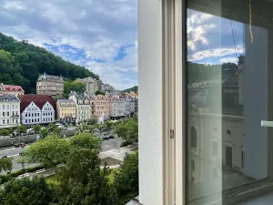 Prodej bytu 5+1, Karlovy Vary, Divadelní náměstí, 185 m2