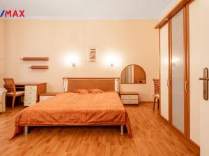 Prodej bytu 2+kk, Karlovy Vary, Mariánskolázeňská, 52 m2