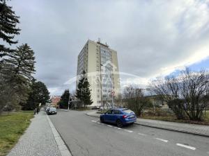 Prodej bytu 3+1, Říčany, Komenského náměstí, 63 m2