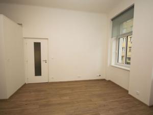 Pronájem bytu 2+1, Praha - Smíchov, Radlická, 42 m2