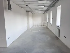 Pronájem kanceláře, Český Těšín, Jablunkovská, 902 m2