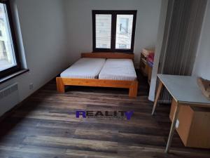 Pronájem bytu 1+kk, Žatec, Volyňských Čechů, 44 m2