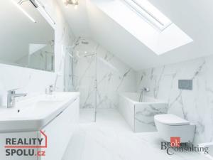 Prodej rodinného domu, Ořech, Východní, 161 m2