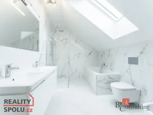 Prodej rodinného domu, Ořech, Východní, 161 m2